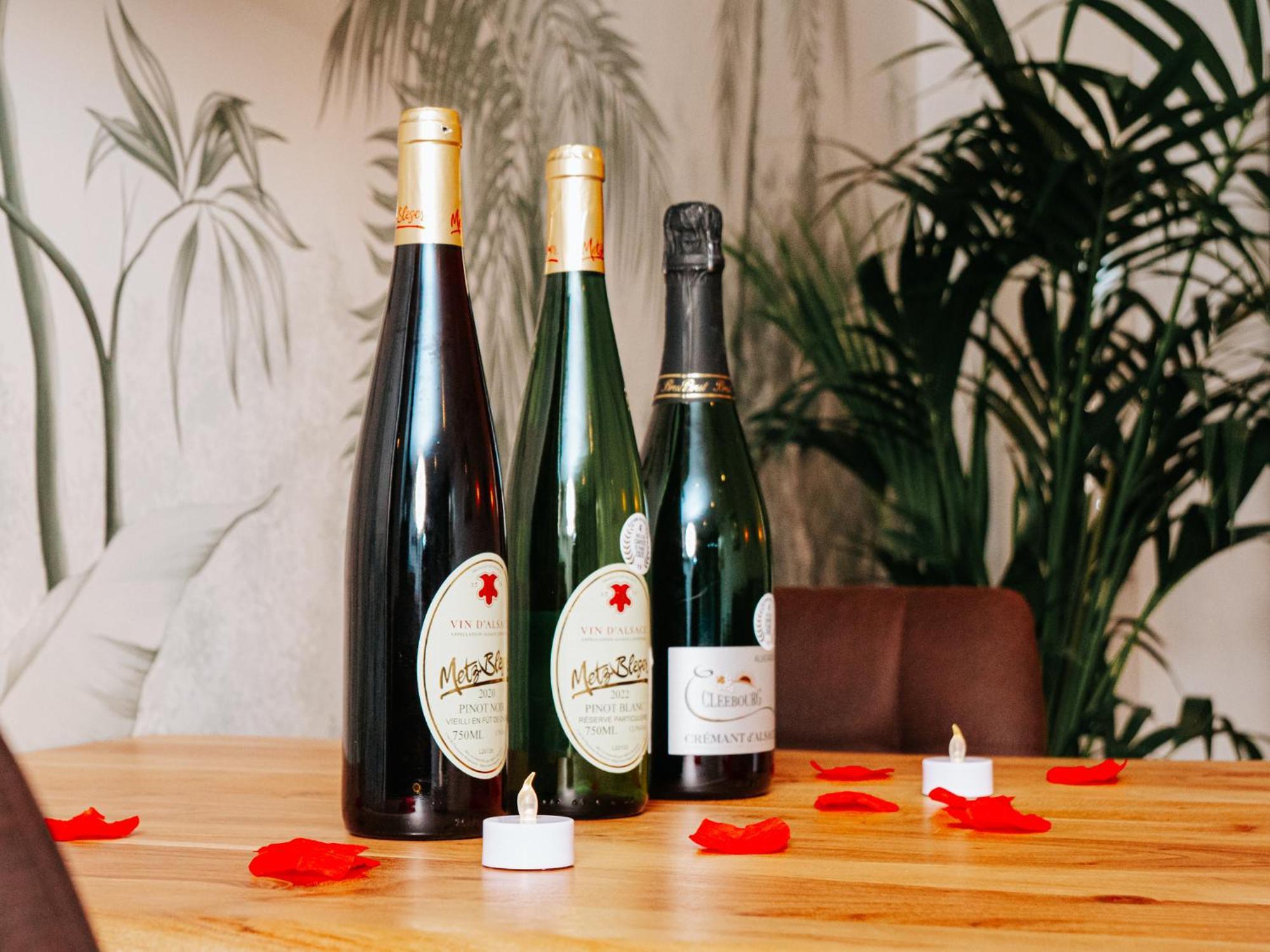 L'Oasis Tropicale, Jacuzzi, Love Room Roppenheim Buitenkant foto